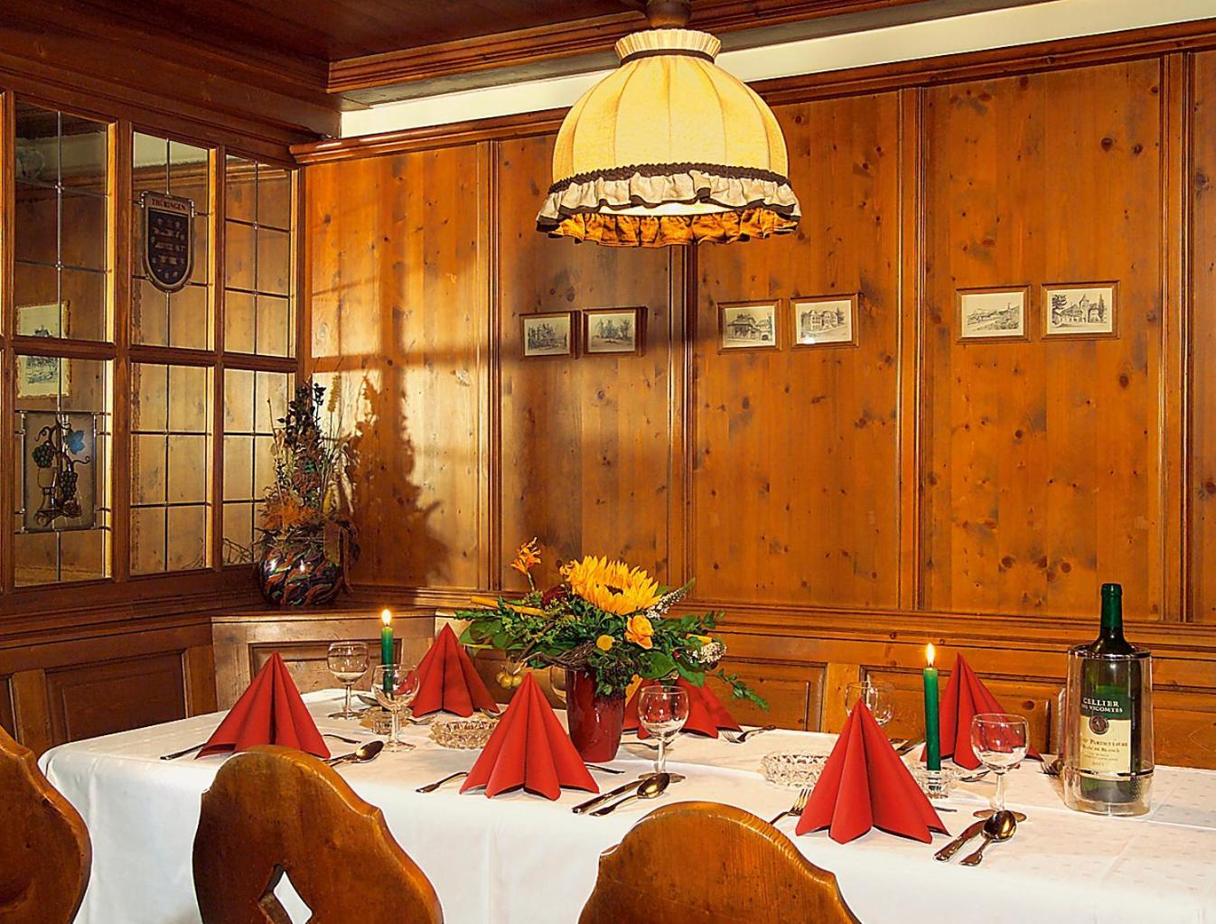Altdeutsches Gasthaus Roter Hirsch Ена Экстерьер фото